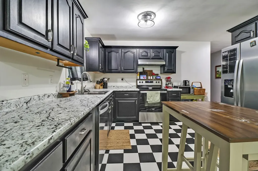 1011 Fox Ridge Drive Grimsley TN 38565