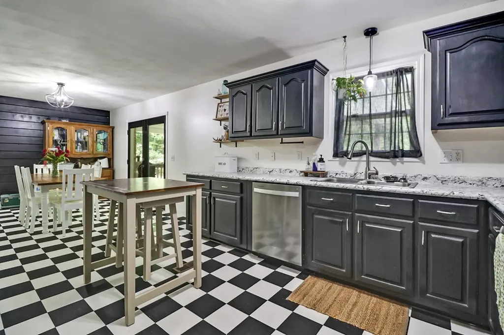 1011 Fox Ridge Drive Grimsley TN 38565