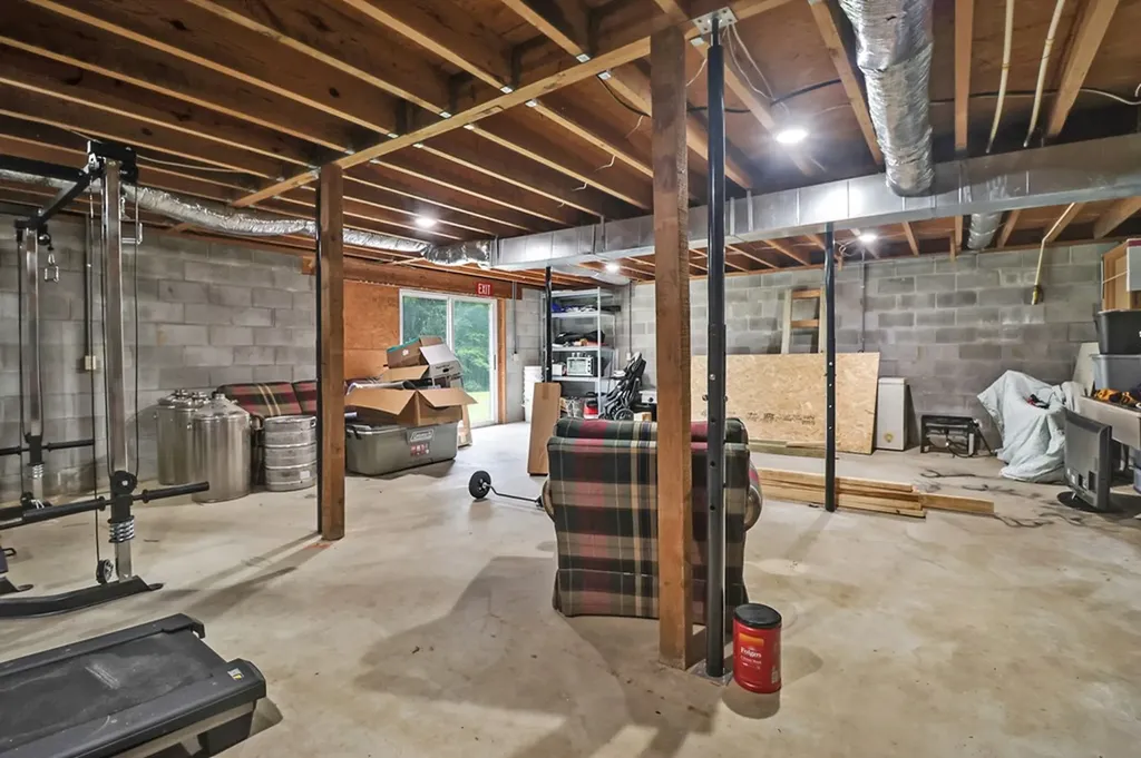 1011 Fox Ridge Drive Grimsley TN 38565