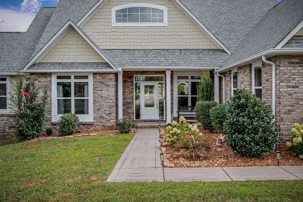 1069 Riverbend Drive Cookeville TN 38506