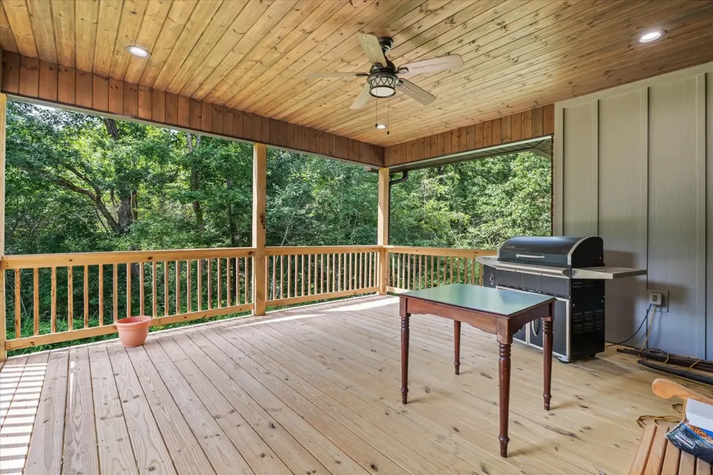 230 Tomlon Road Crossville TN 38555