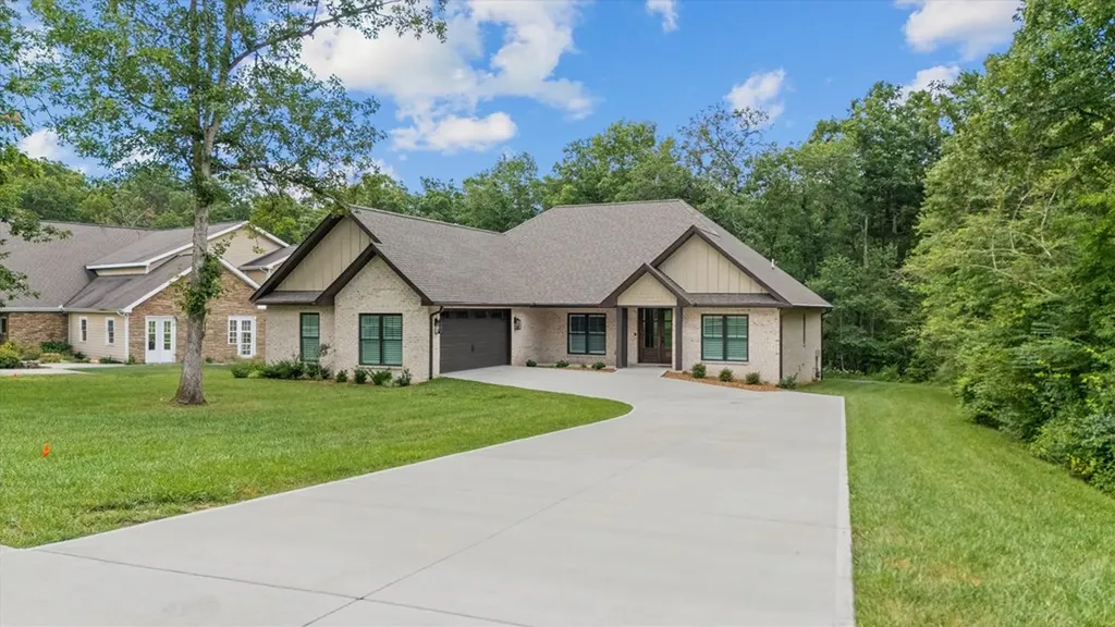 230 Tomlon Road Crossville TN 38555