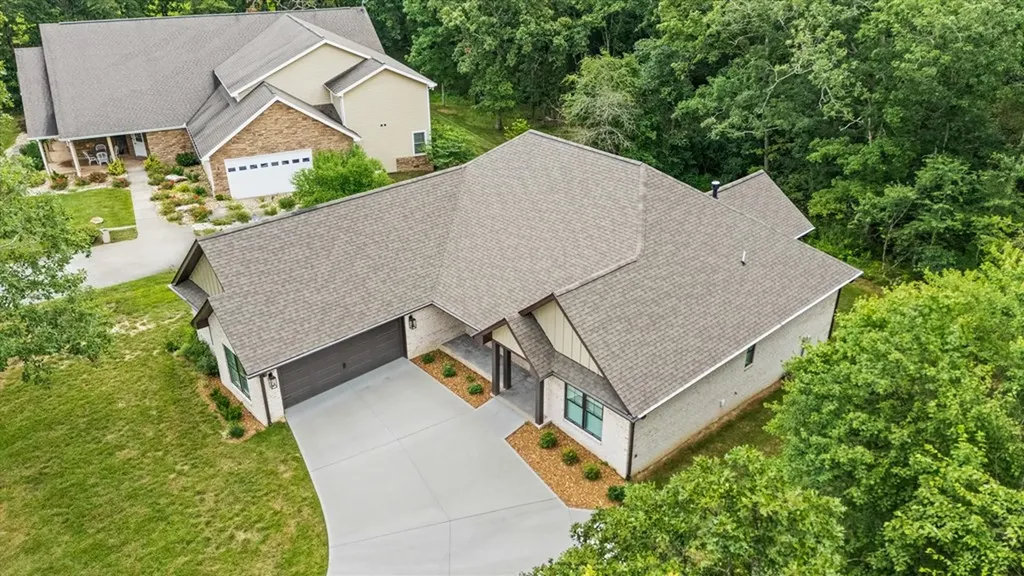 230 Tomlon Road Crossville TN 38555