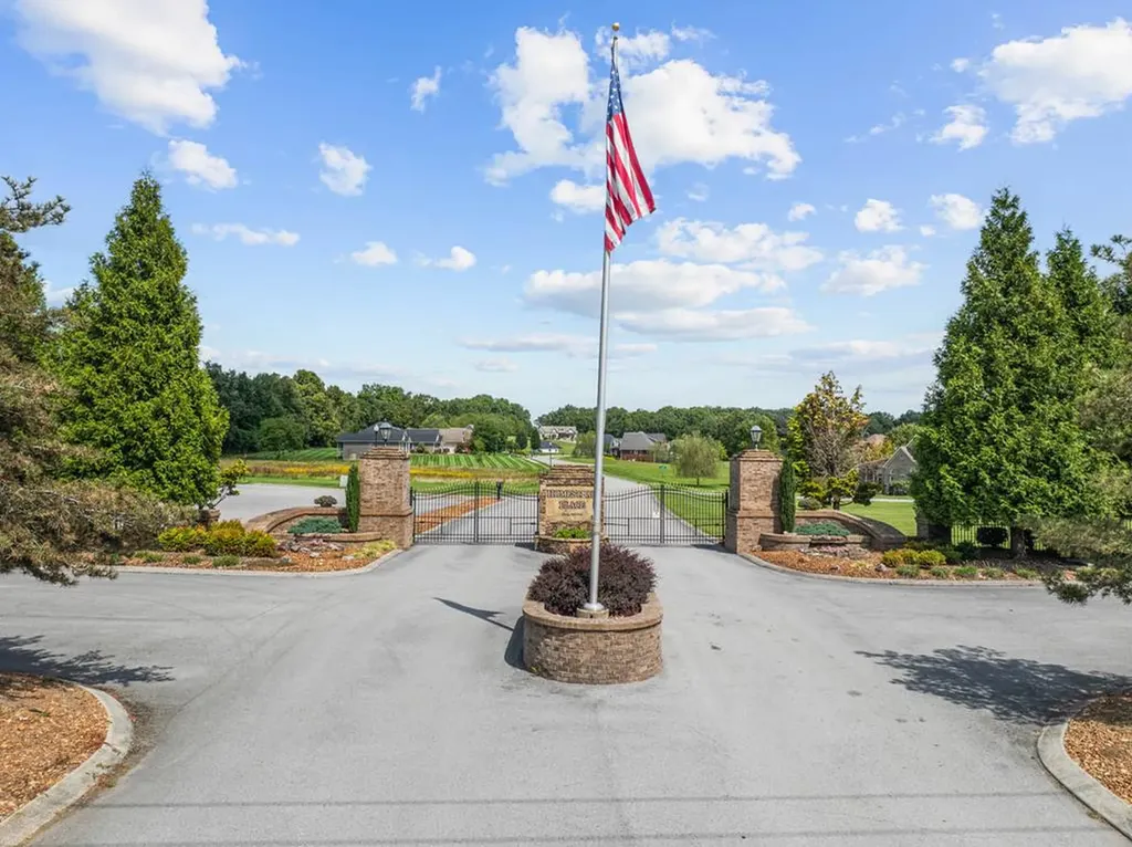 230 Tomlon Road Crossville TN 38555