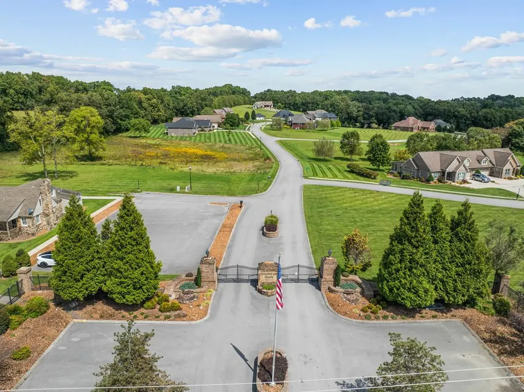 230 Tomlon Road Crossville TN 38555