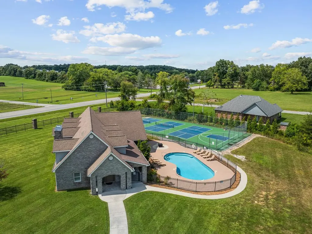 230 Tomlon Road Crossville TN 38555