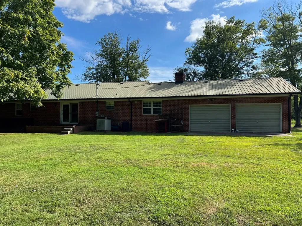 295 NW Amon Road Sparta TN 38583