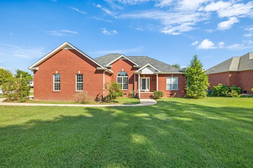 250 S Lovelady Drive Cookeville TN 38506