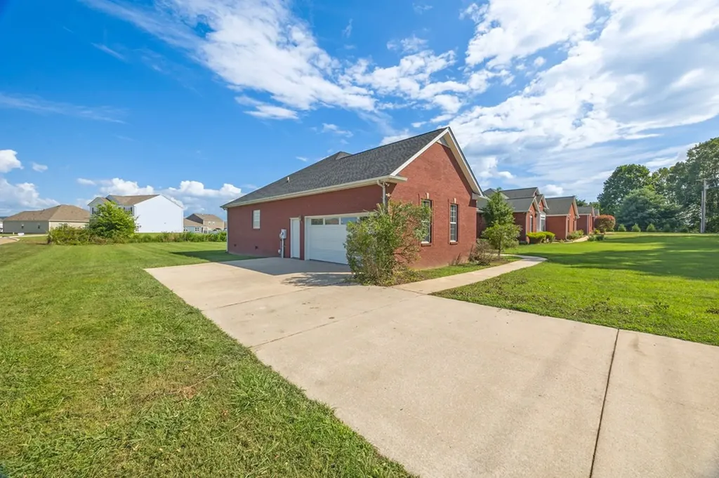 250 S Lovelady Drive Cookeville TN 38506