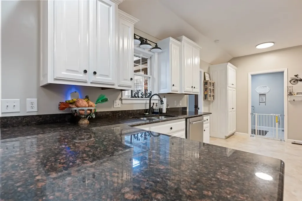 3516 Heritage Green Way Cookeville TN 38506