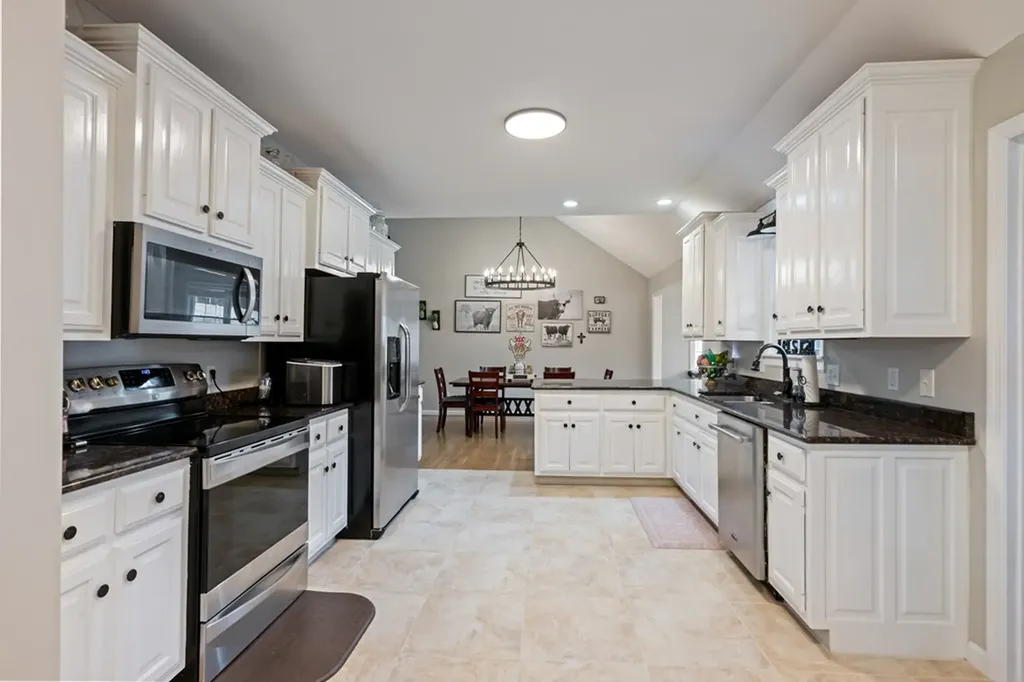 3516 Heritage Green Way Cookeville TN 38506