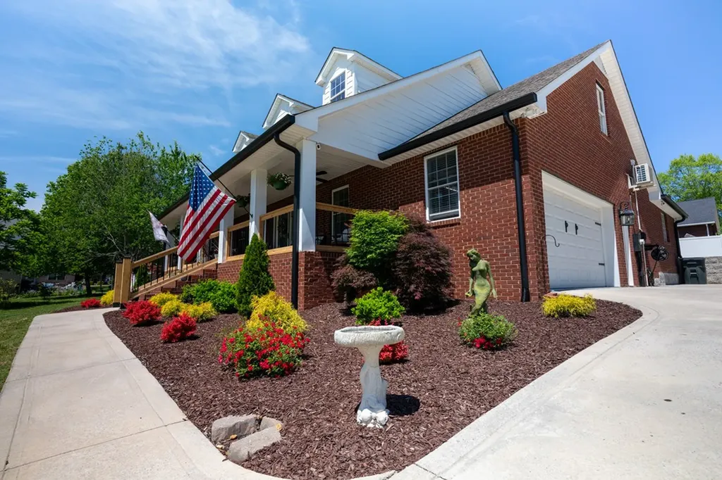 3516 Heritage Green Way Cookeville TN 38506