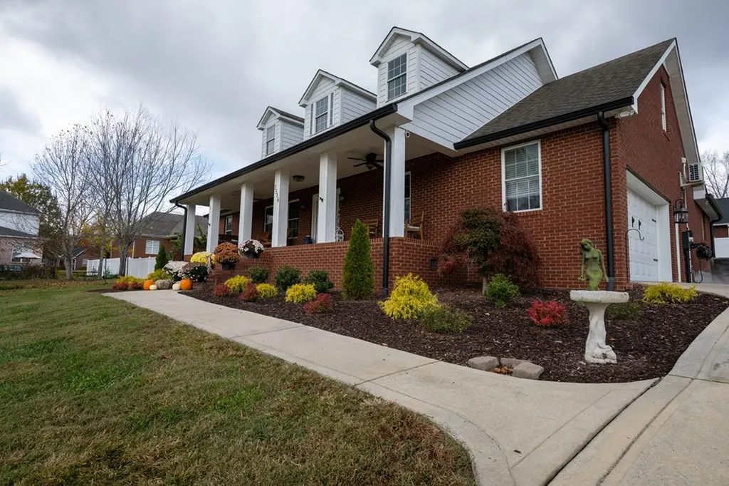 3516 Heritage Green Way Cookeville TN 38506