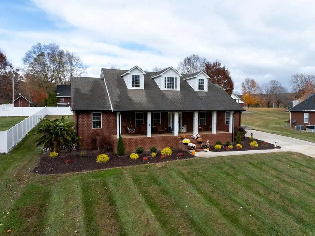 3516 Heritage Green Way Cookeville TN 38506