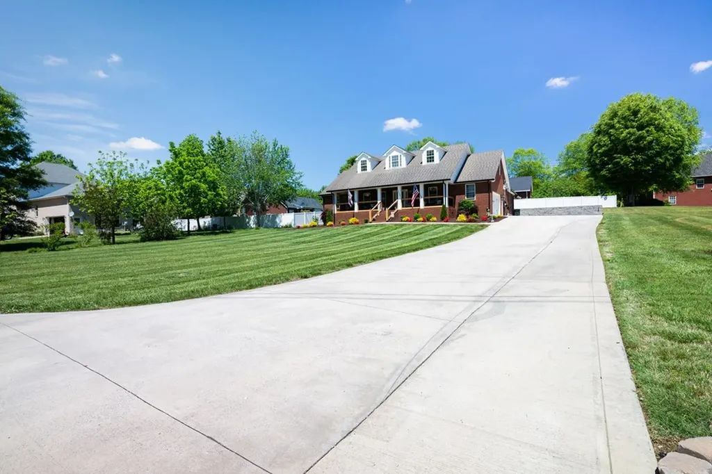 3516 Heritage Green Way Cookeville TN 38506