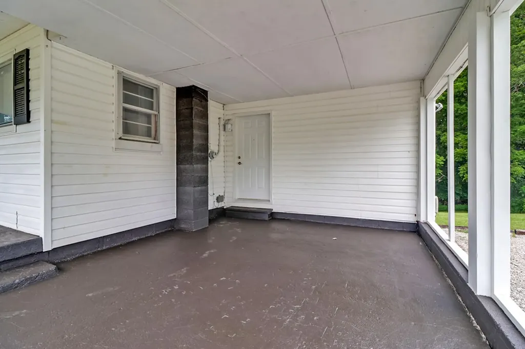 957 Allardt Highway Jamestown TN 38556