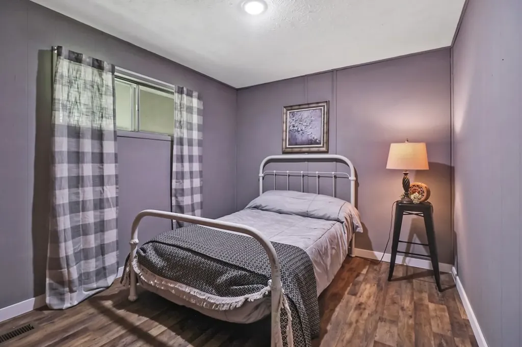957 Allardt Highway Jamestown TN 38556