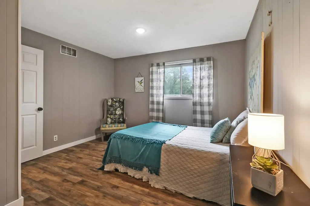 957 Allardt Highway Jamestown TN 38556