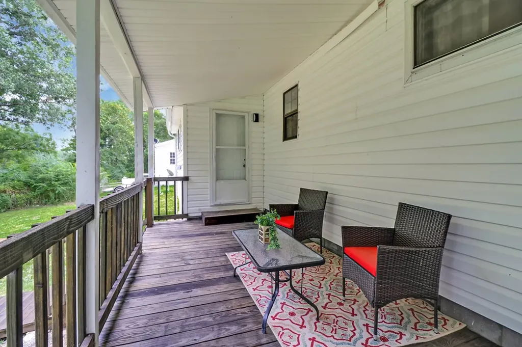 957 Allardt Highway Jamestown TN 38556