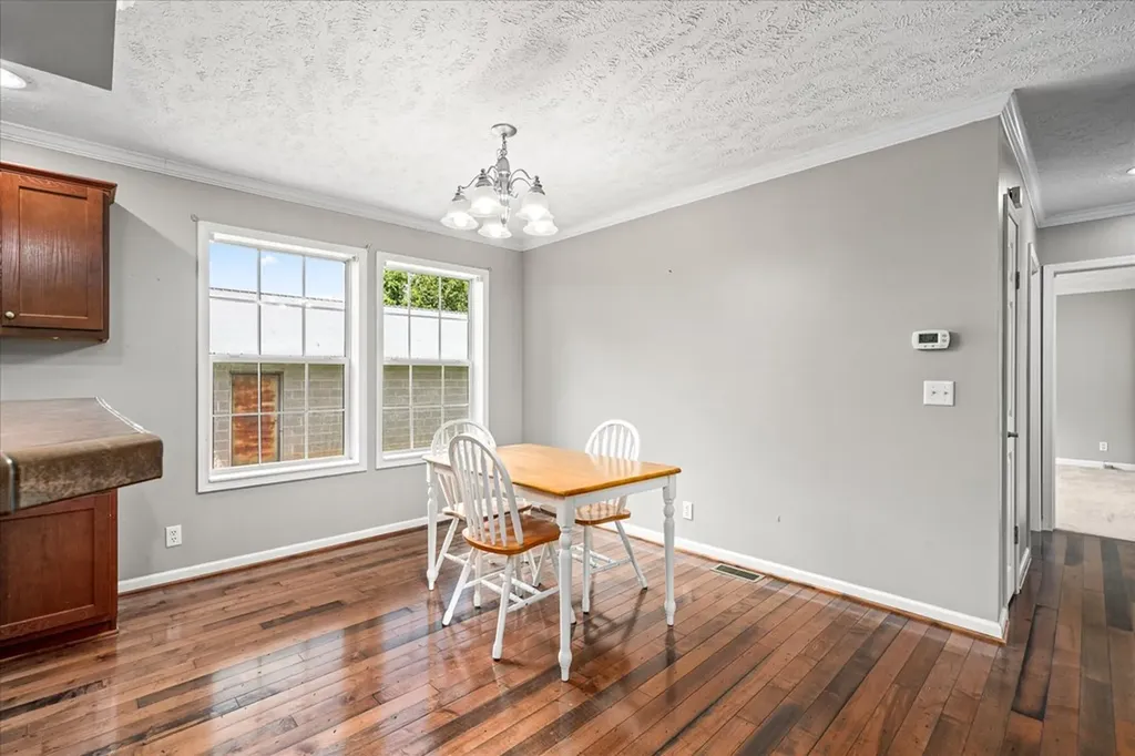 1130 York Highway Gainesboro TN 38562