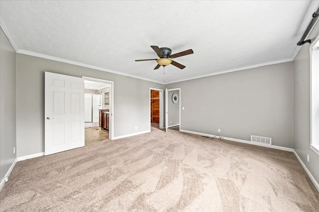 1130 York Highway Gainesboro TN 38562