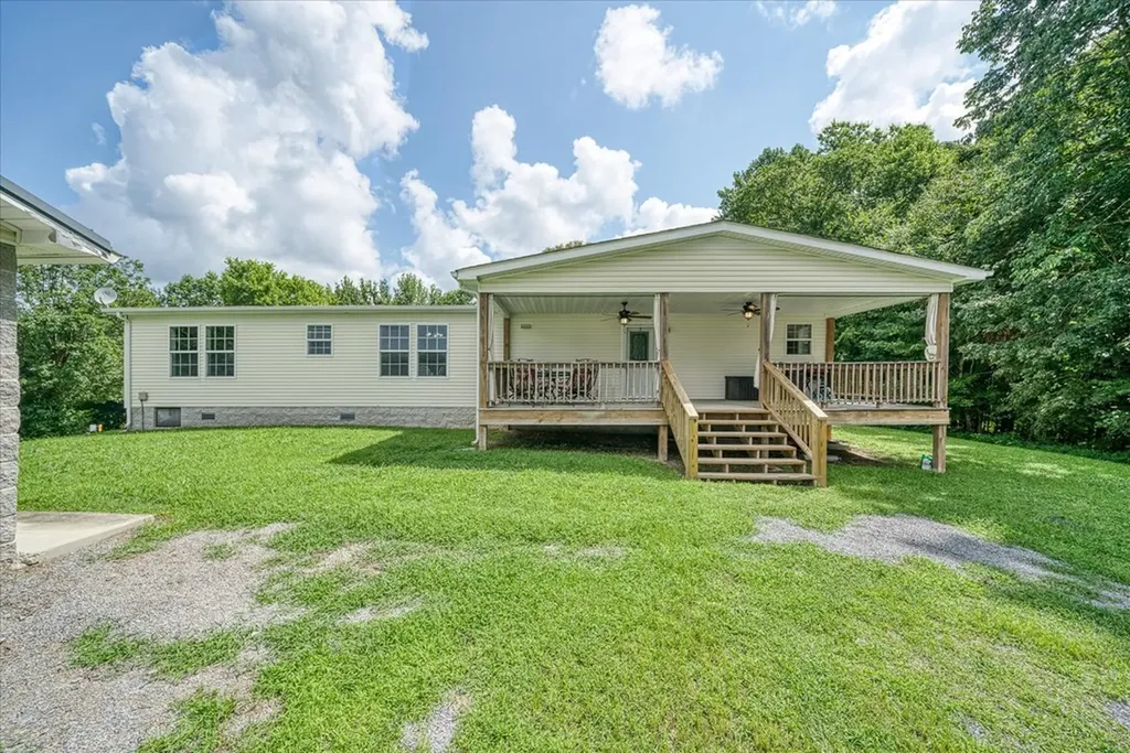 1130 York Highway Gainesboro TN 38562