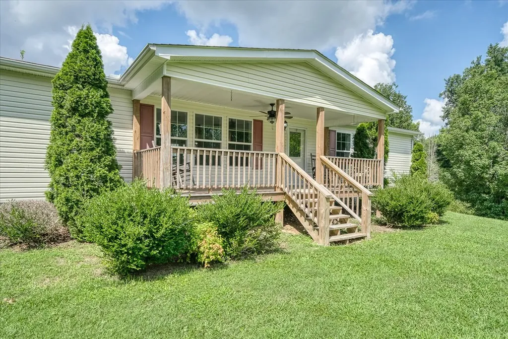 1130 York Highway Gainesboro TN 38562