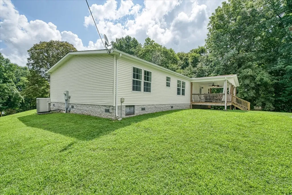 1130 York Highway Gainesboro TN 38562