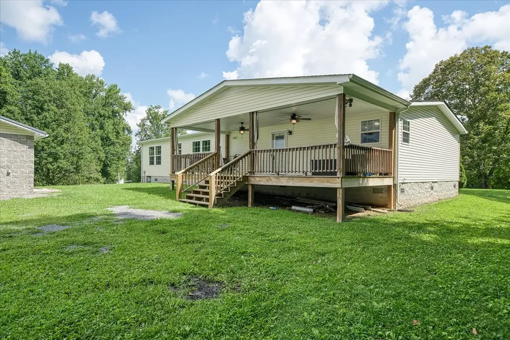 1130 York Highway Gainesboro TN 38562