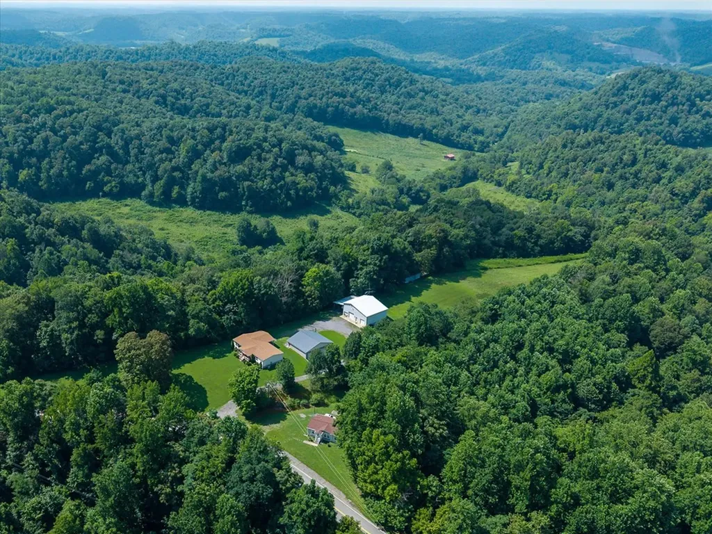 1130 York Highway Gainesboro TN 38562