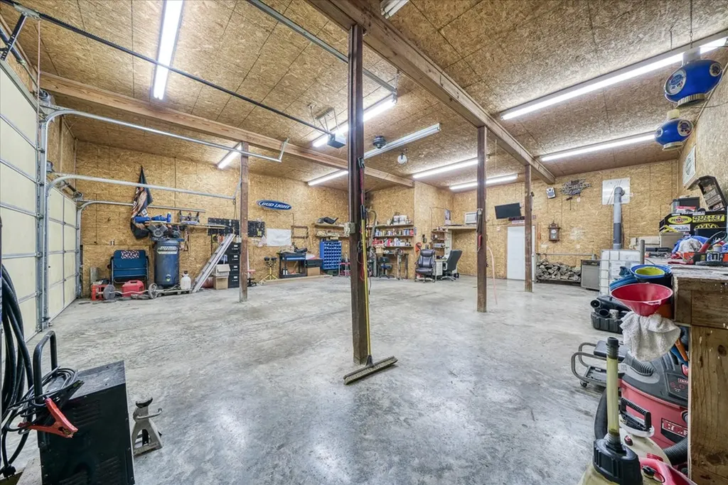 1130 York Highway Gainesboro TN 38562