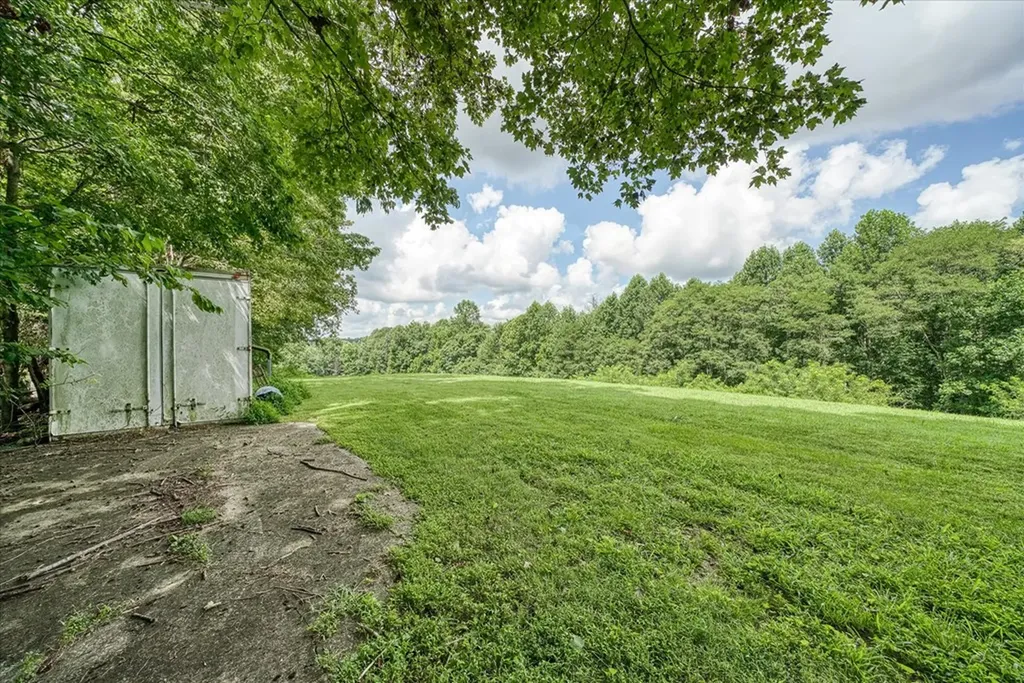 1130 York Highway Gainesboro TN 38562