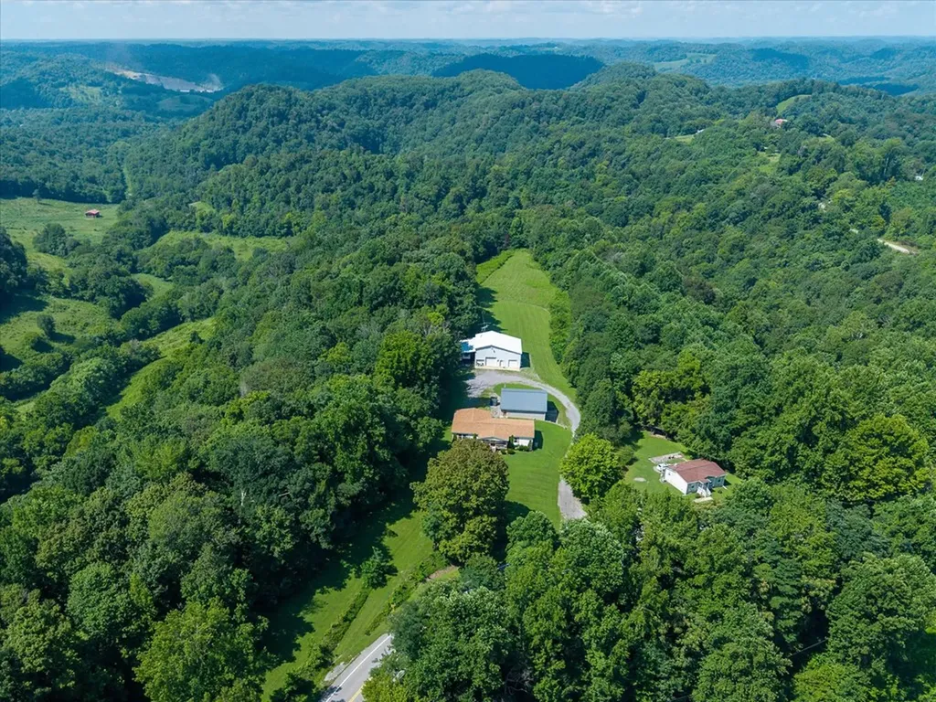 1130 York Highway Gainesboro TN 38562