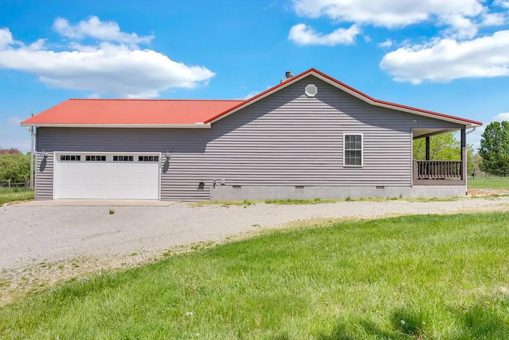 6006 S York Clarkrange TN 38553