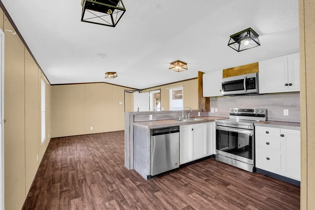 6006 S York Clarkrange TN 38553