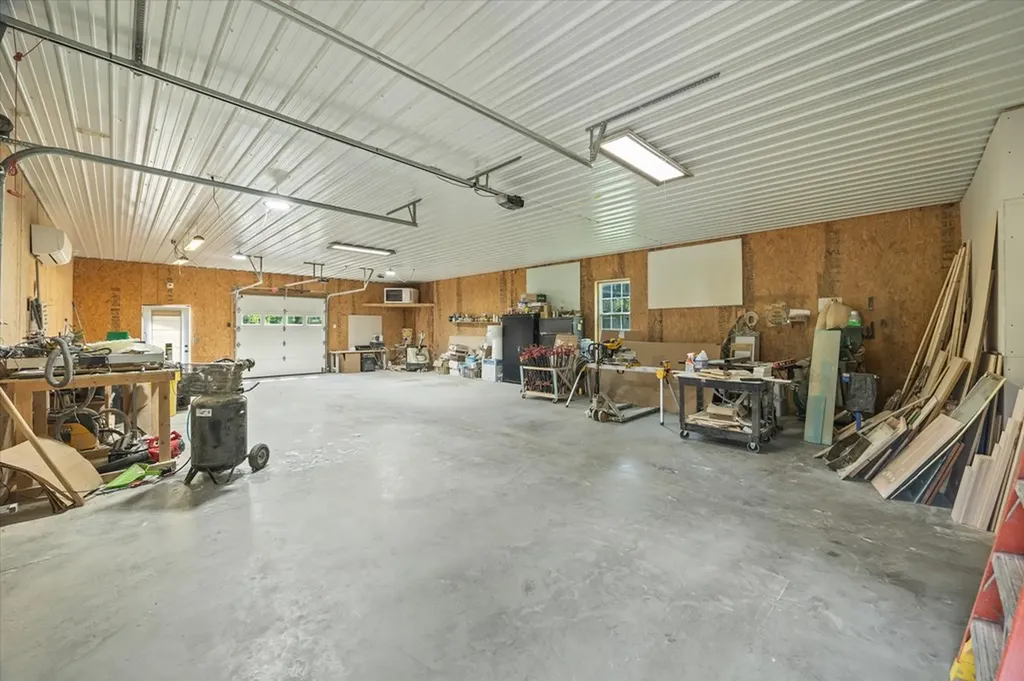 4357 Old State Highway 111 Spencer TN 38585