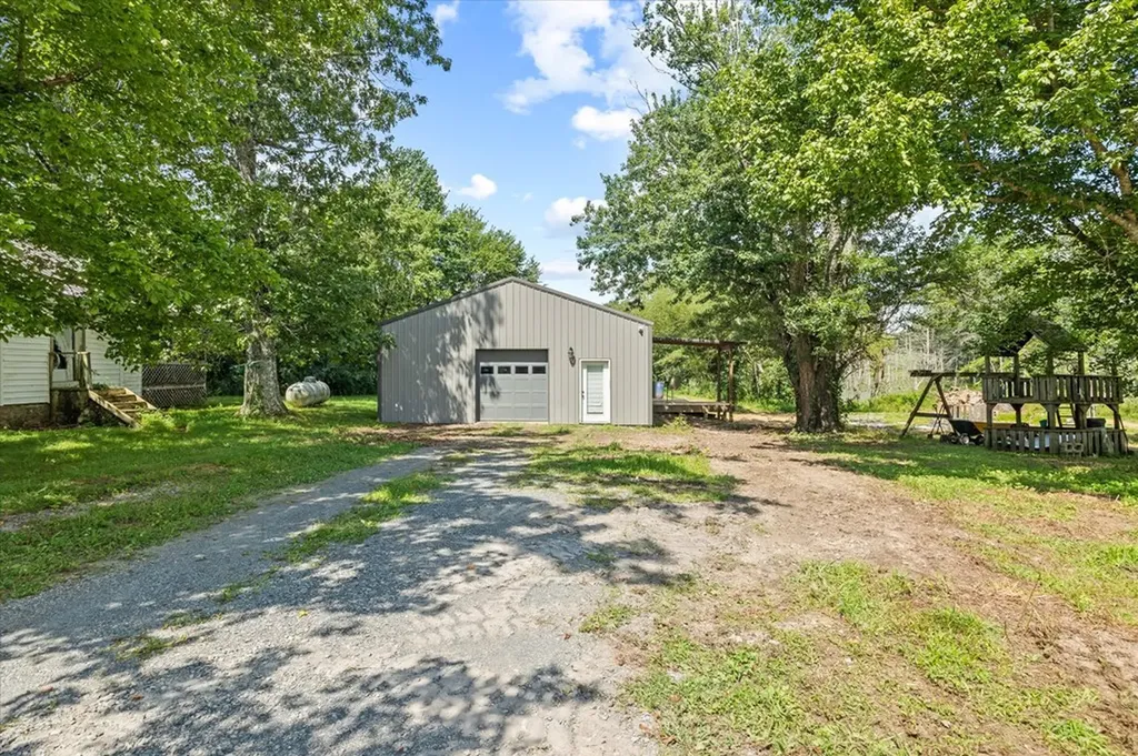 4357 Old State Highway 111 Spencer TN 38585