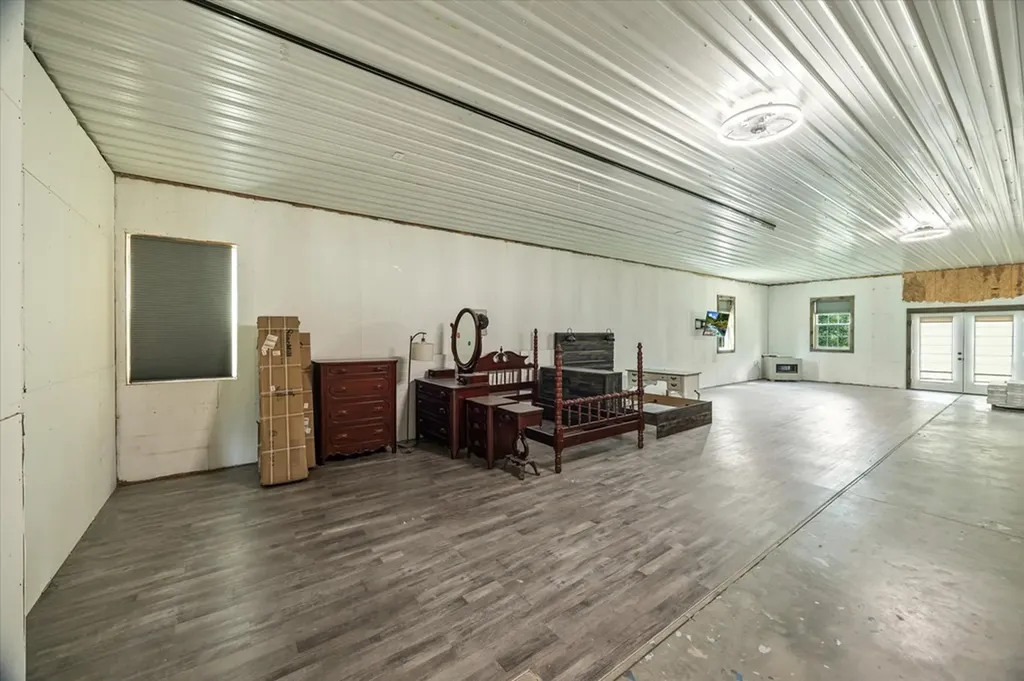 4357 Old State Highway 111 Spencer TN 38585