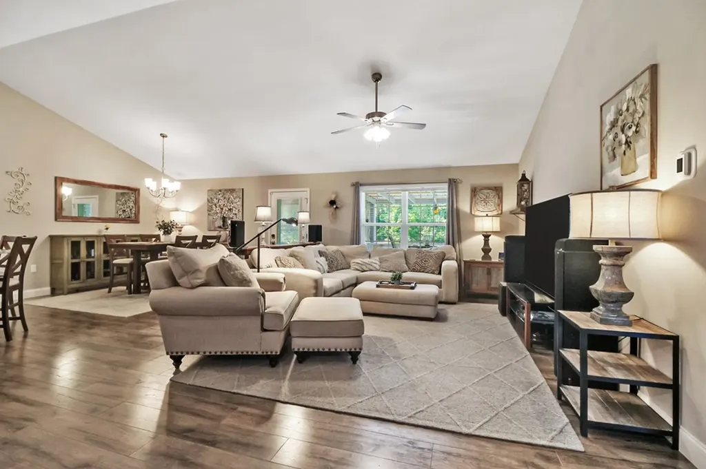 41 Whitetail Run Crossville TN 38555