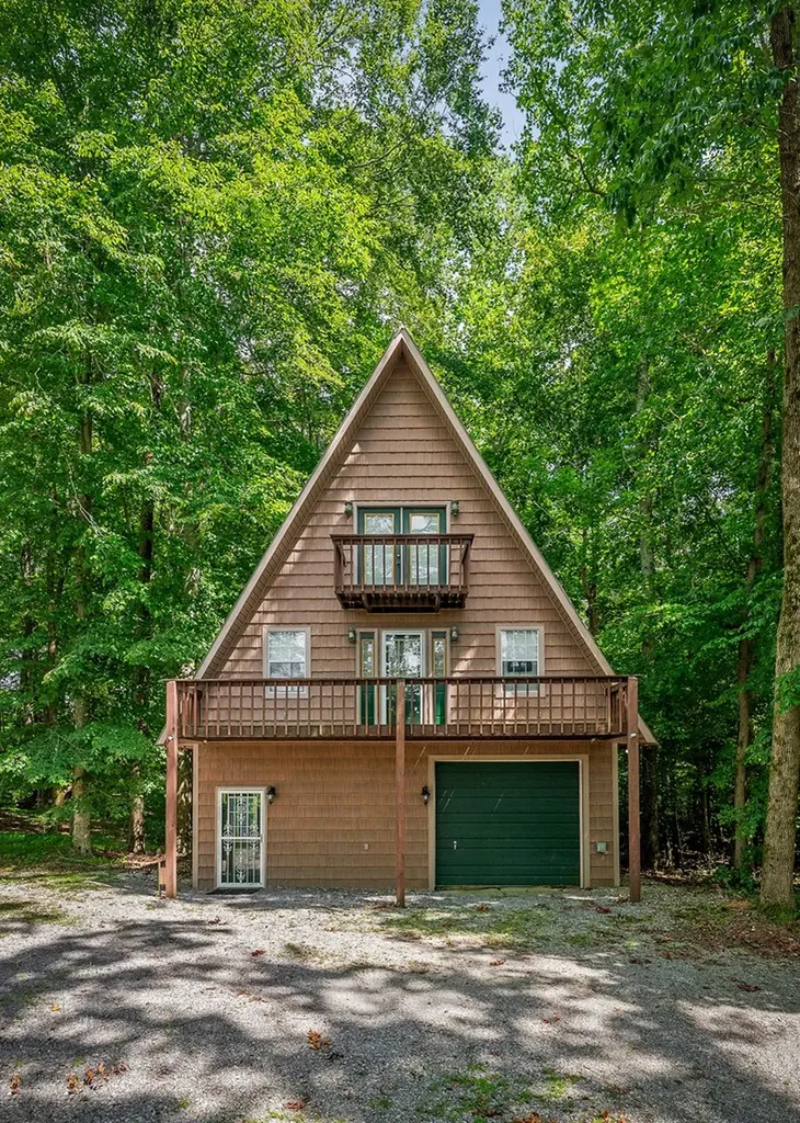 308 Cosby Parris Byrdstown TN 38549