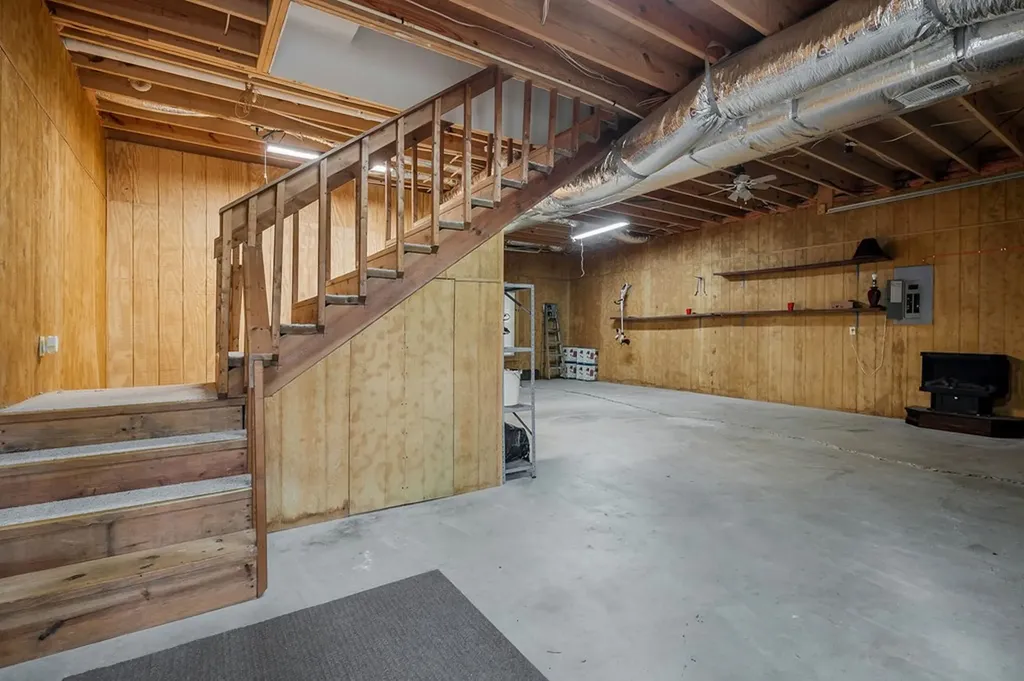 308 Cosby Parris Byrdstown TN 38549