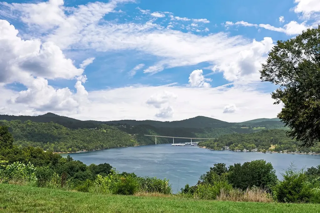 308 Cosby Parris Byrdstown TN 38549