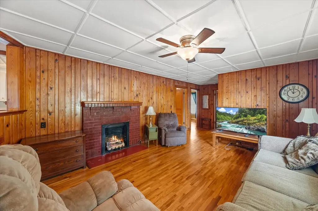 710 Oakland Park Drive Livingston TN 38570