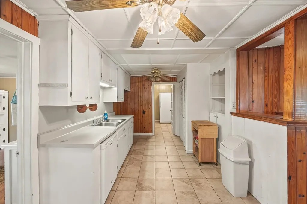 710 Oakland Park Drive Livingston TN 38570