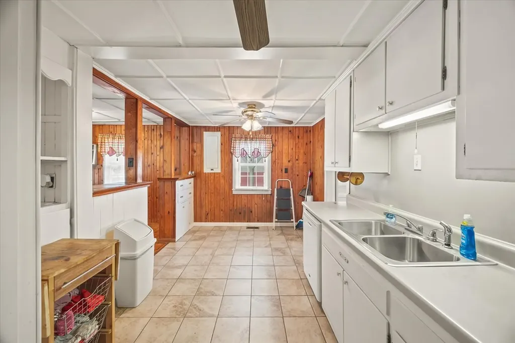 710 Oakland Park Drive Livingston TN 38570