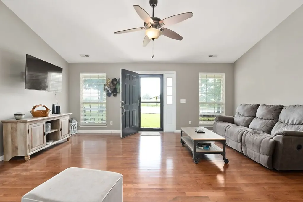 143 Old Qualls Road Cookeville TN 38506