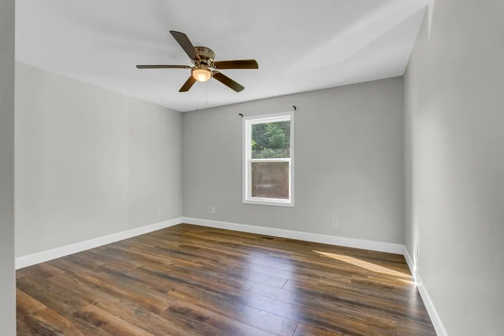 2423 Whitehorse Drive Crossville TN 38572