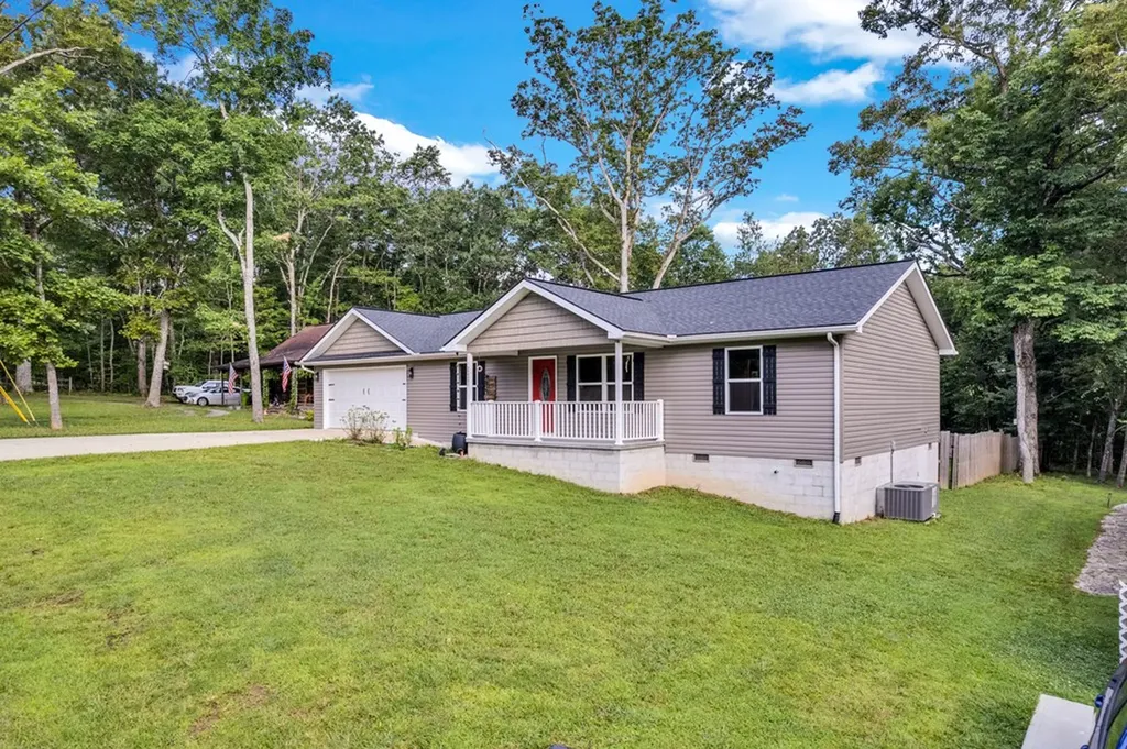 2423 Whitehorse Drive Crossville TN 38572