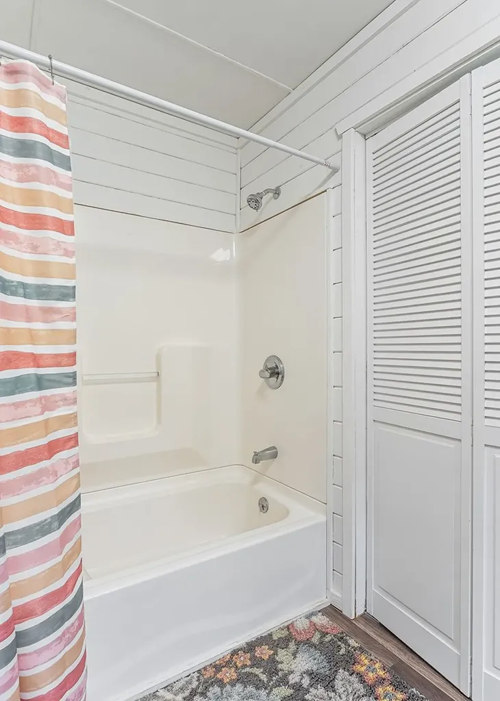 121 Pat Carr Lane Alpine TN 38543