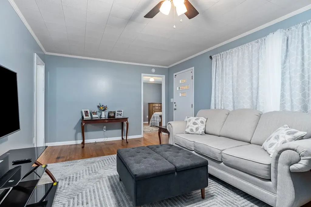 121 Pat Carr Lane Alpine TN 38543